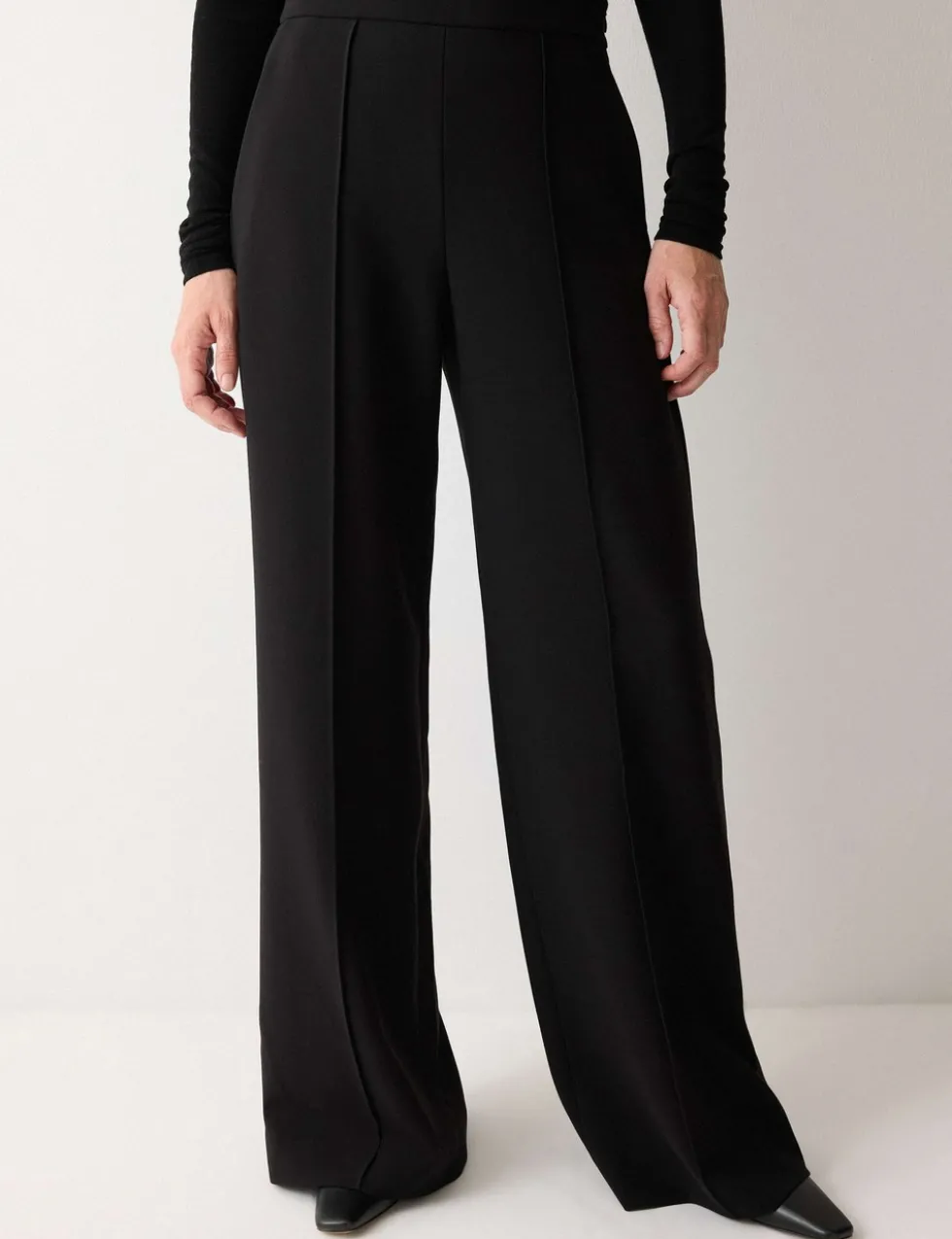 Crepe Pintuck Detail Wide Leg Trousers