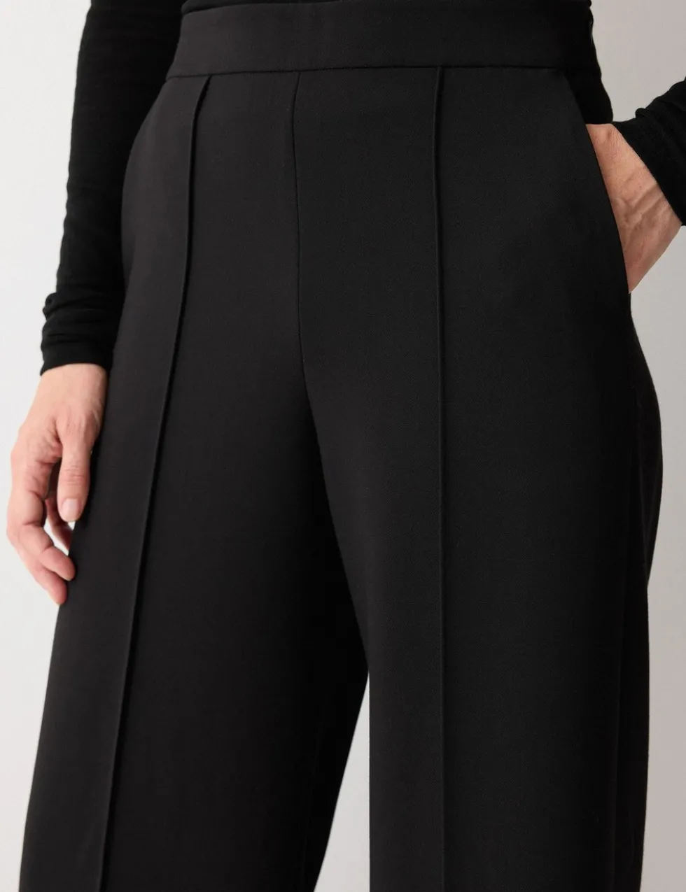 Crepe Pintuck Detail Wide Leg Trousers