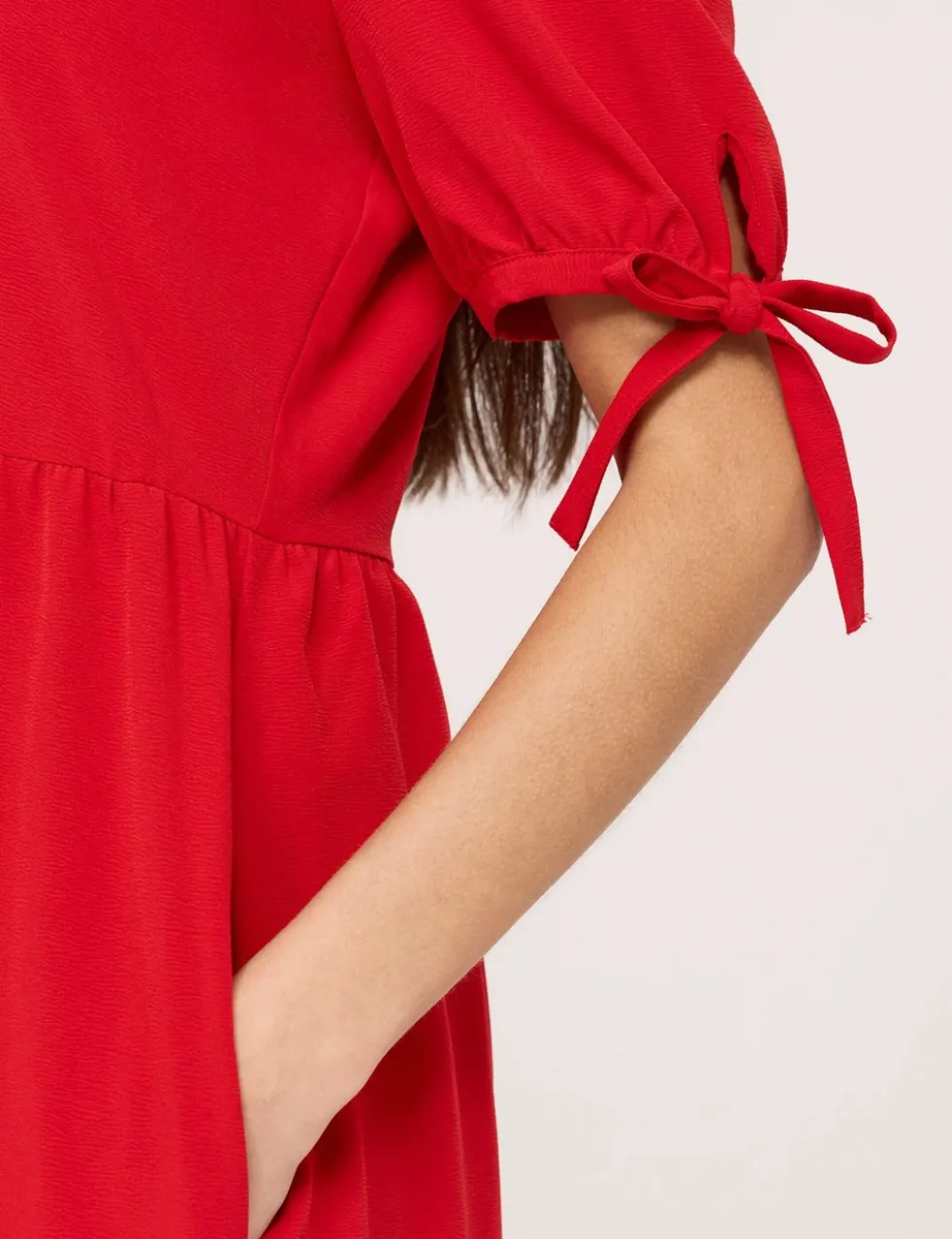 Crepe Tie Detail Tiered Midi Dress