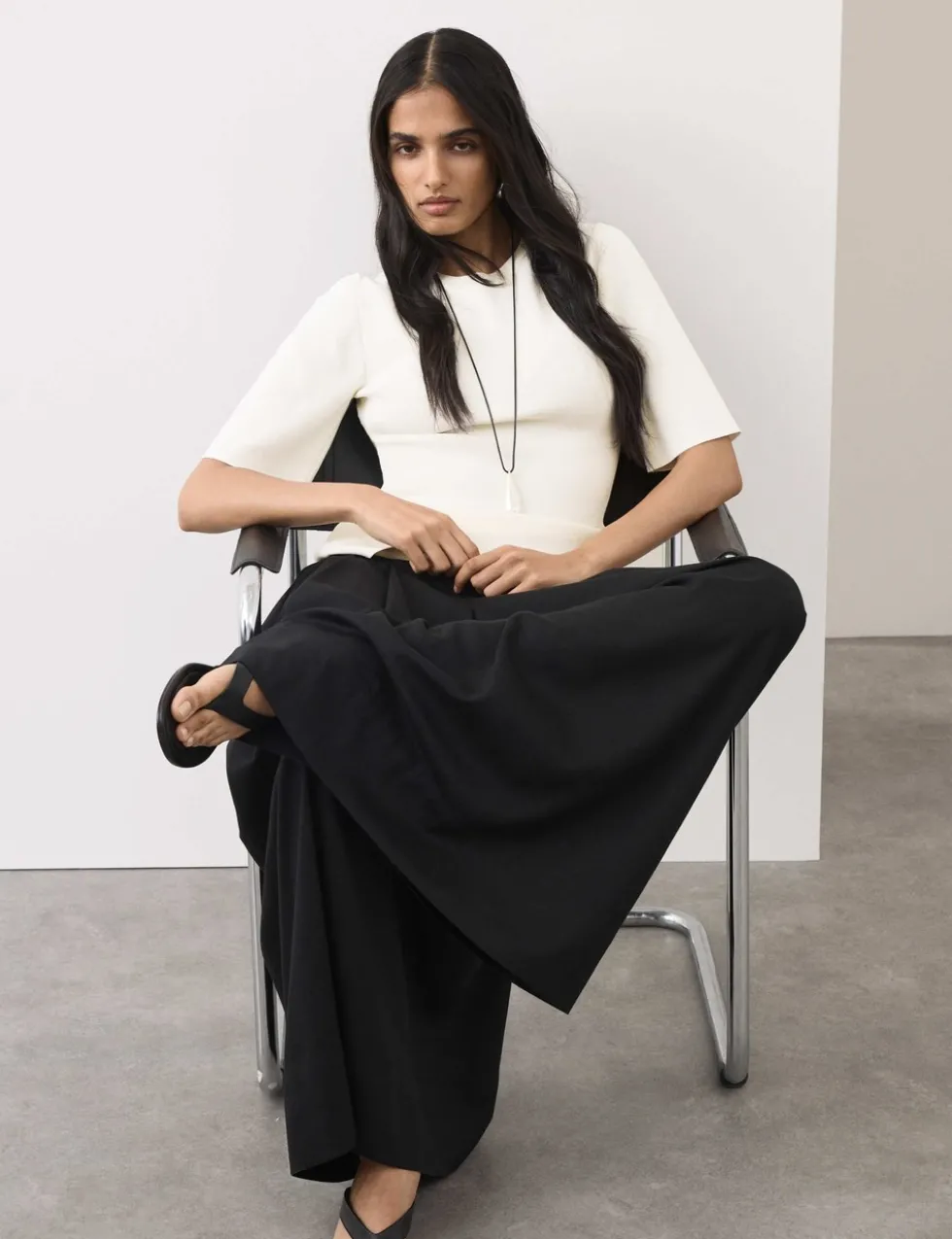 Crew Neck Peplum Knitted Top