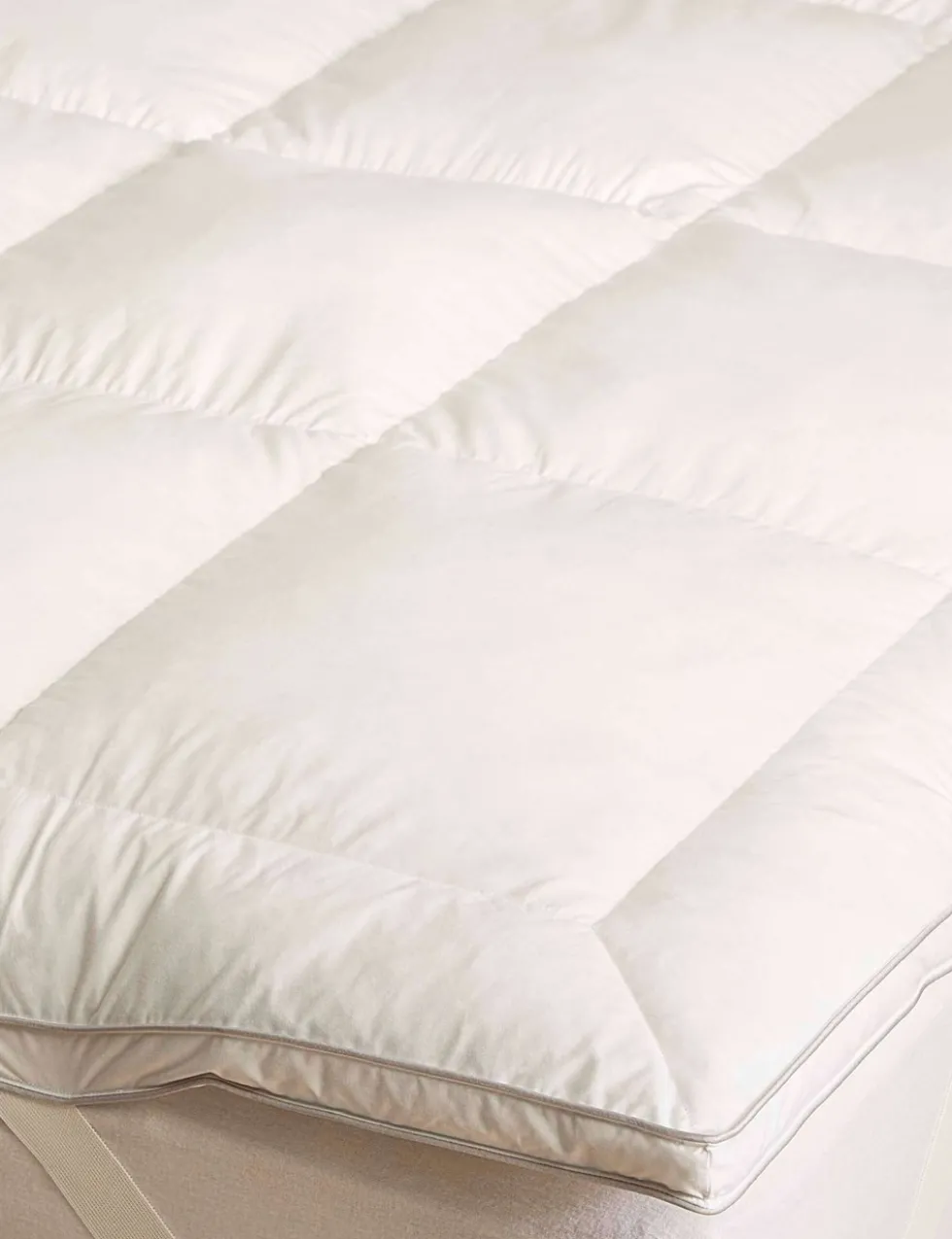 Deluxe Hungarian Goose Feather & Down Mattress Topper