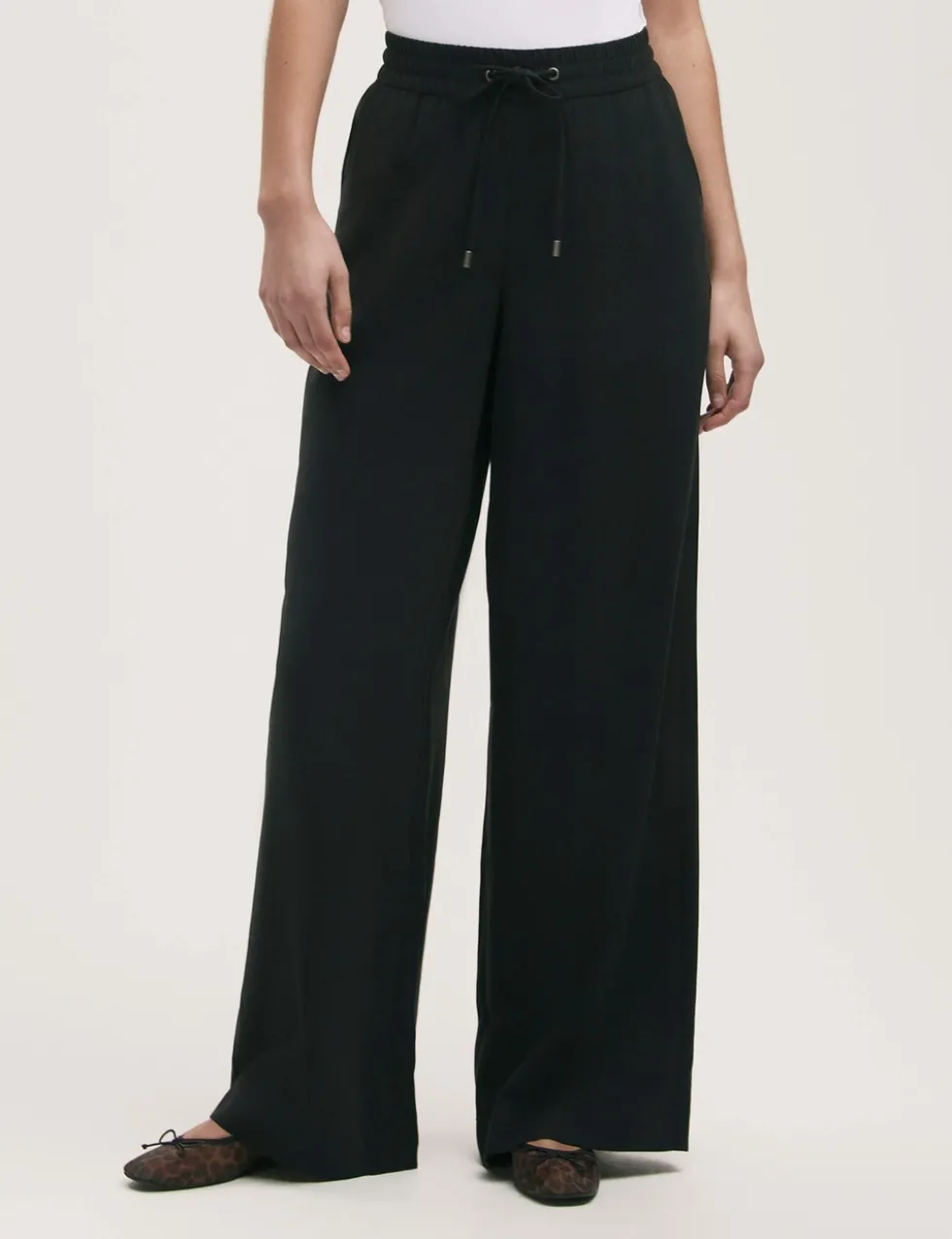 Drawstring Relaxed Wide Leg Trousers