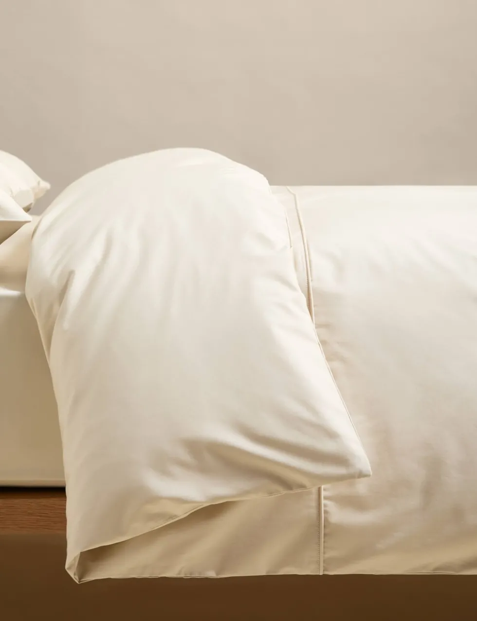 Egyptian Cotton 230 Thread Count Crisp Duvet Cover