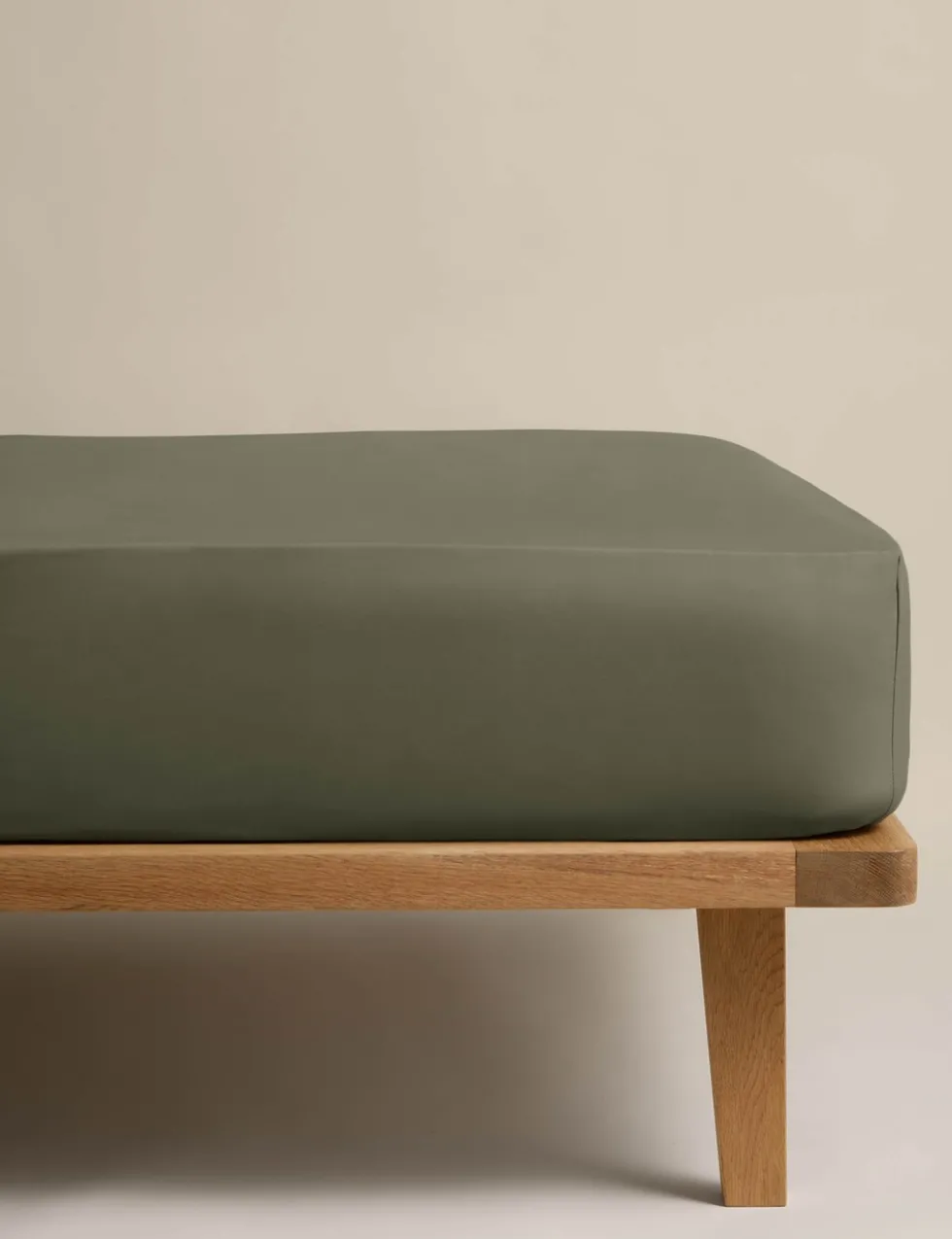 Egyptian Cotton 230 Thread Count StayPut Fitted Sheet