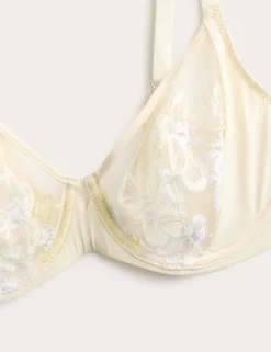 Embrace Embroidered Wired Full Cup Bra A-E