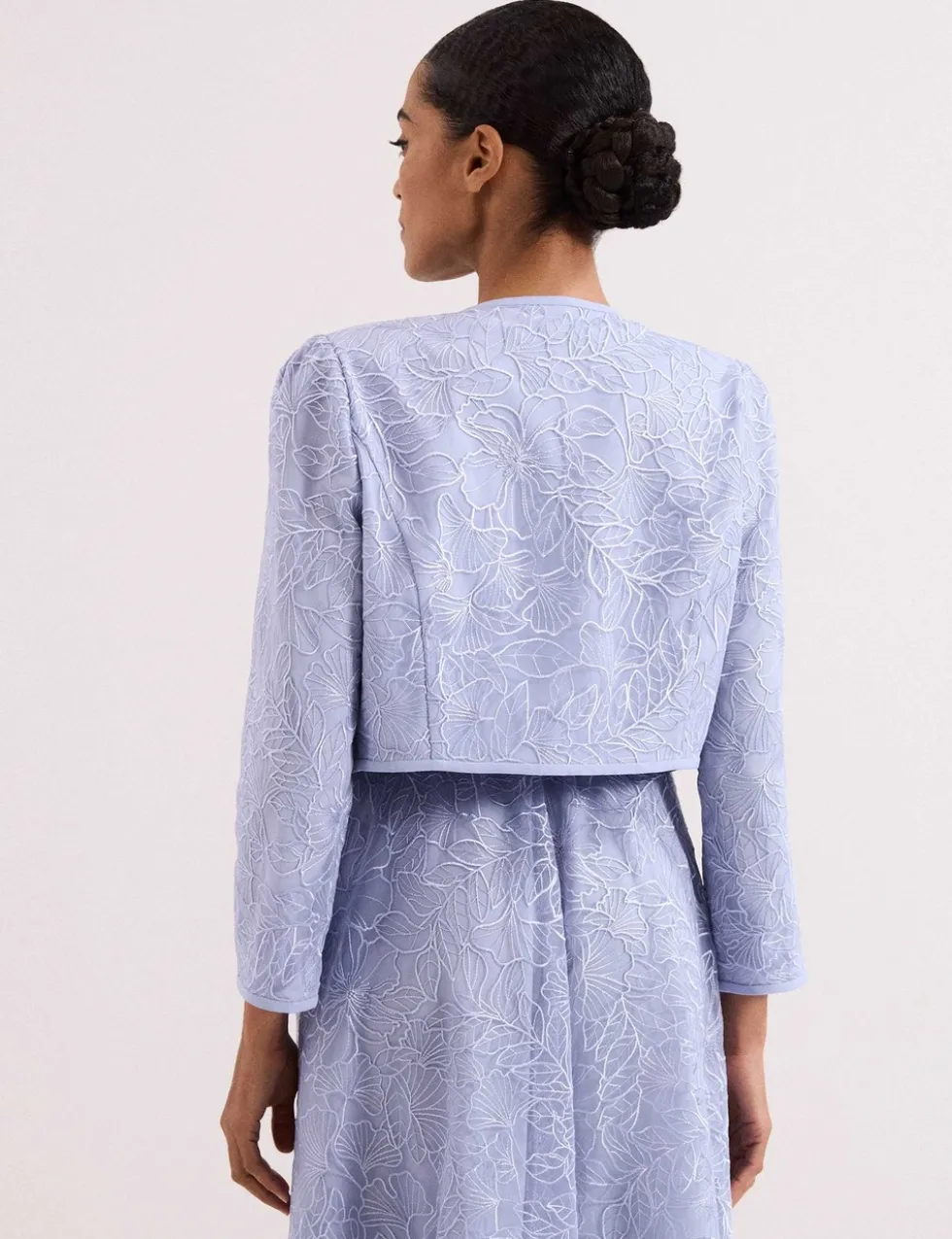 Embroidered Collarless Short Jacket