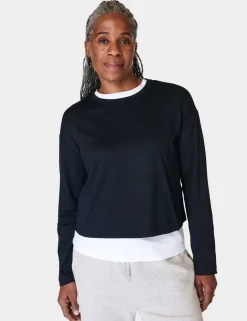 Essential Crew Neck Crop Top