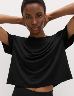 Essential Round Neck Boxy T-Shirt