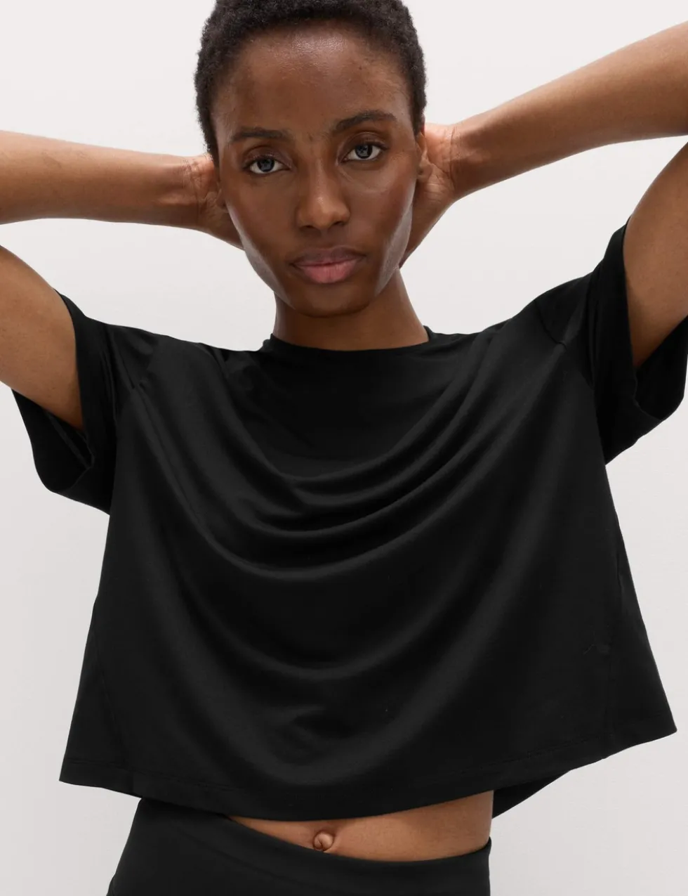 Essential Round Neck Boxy T-Shirt