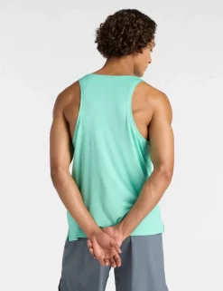 Essential Tank Top