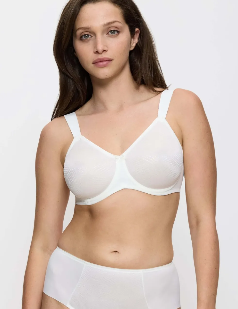Essential Wired Minimiser Bra C-F