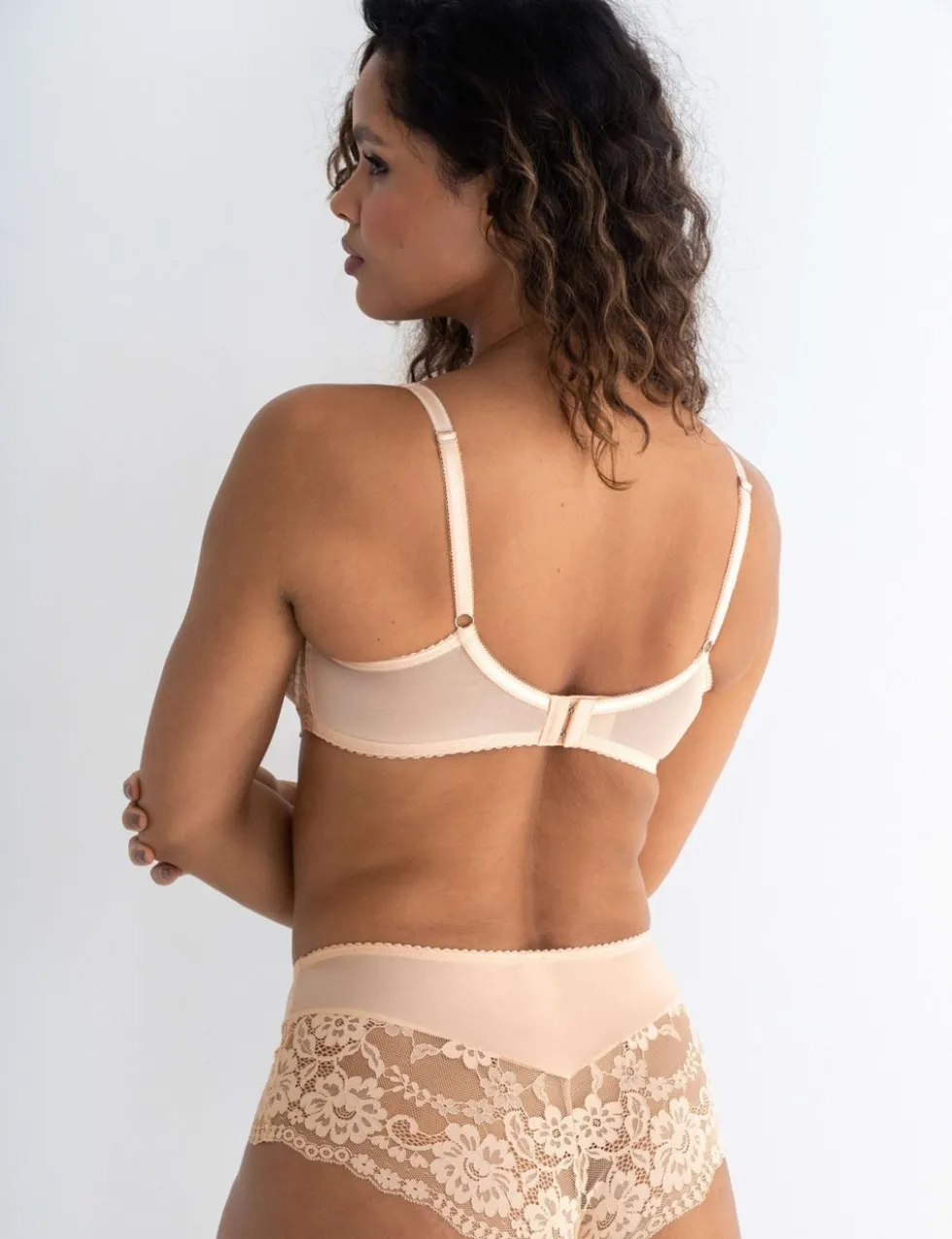 Fleur Lace Padded Wired High Apex Bra (A-F