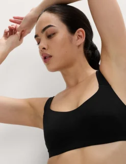 Flexifit™ Medium Support Sports Bra (A-E)