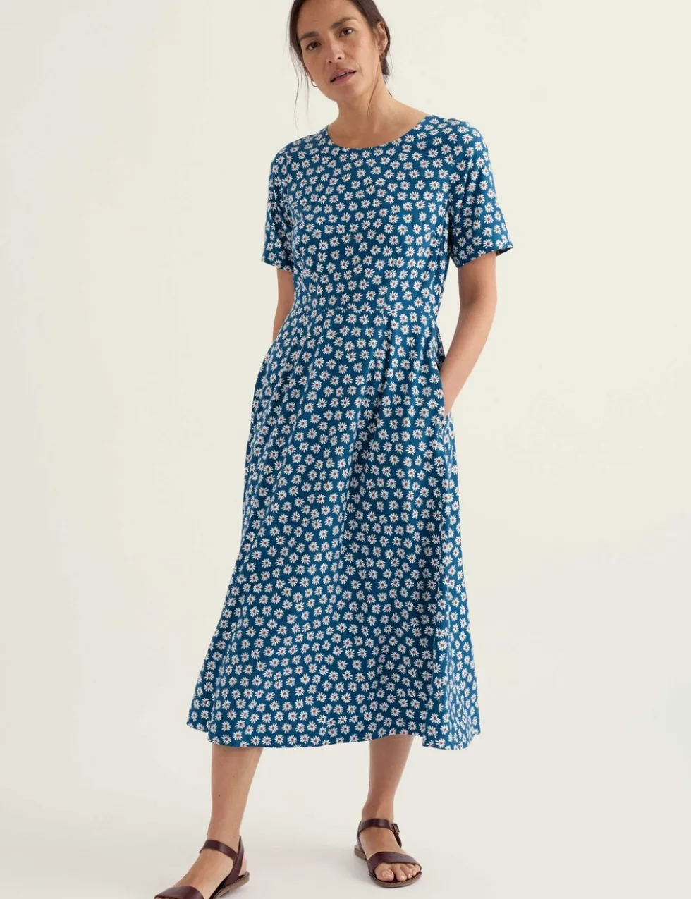 Floral Round Neck Midi Waisted Dress