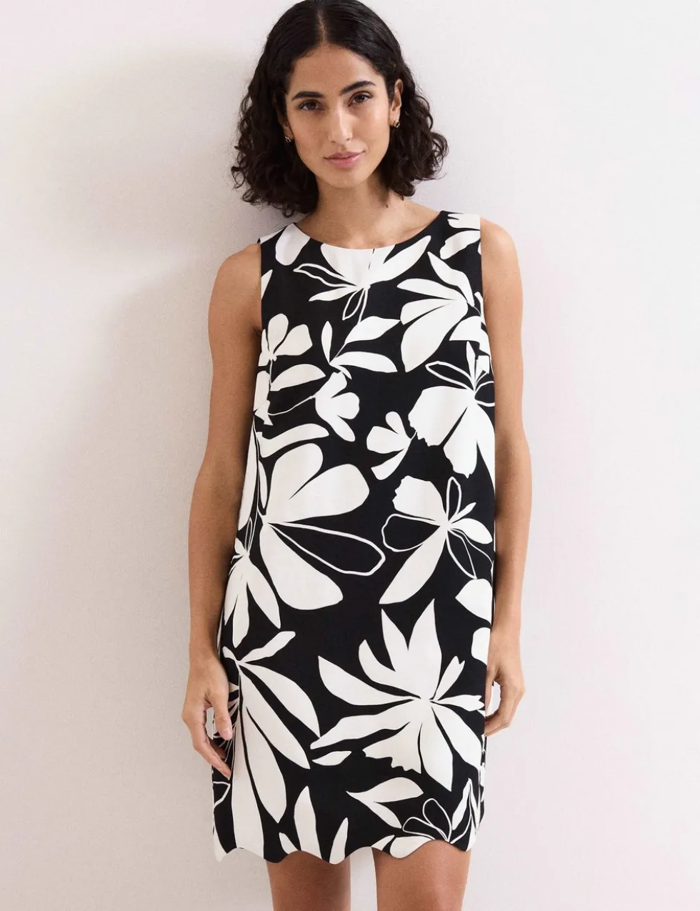 Floral Round Neck Mini Shift Dress