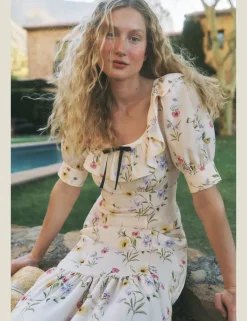 Floral Scoop Neck Midi Tea Dress