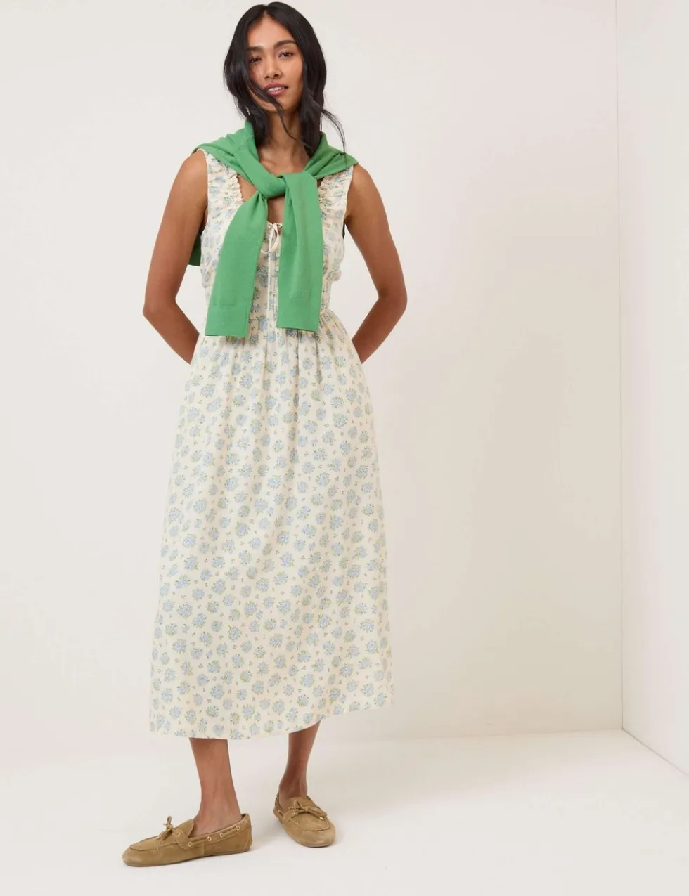 Floral Scoop Neck Midi Waisted Dress
