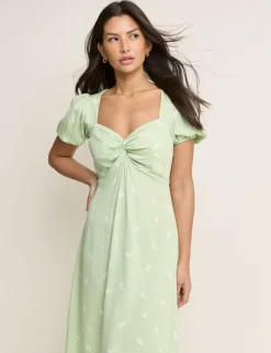 Floral Sweetheart Neckline Midi Tea Dress