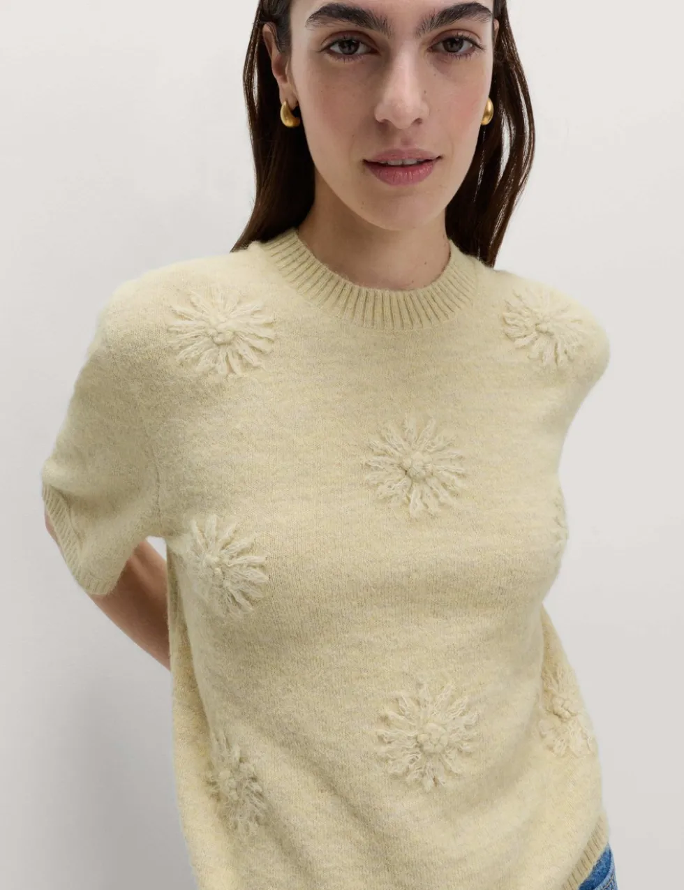 Floral Textured Knitted Top with Wool