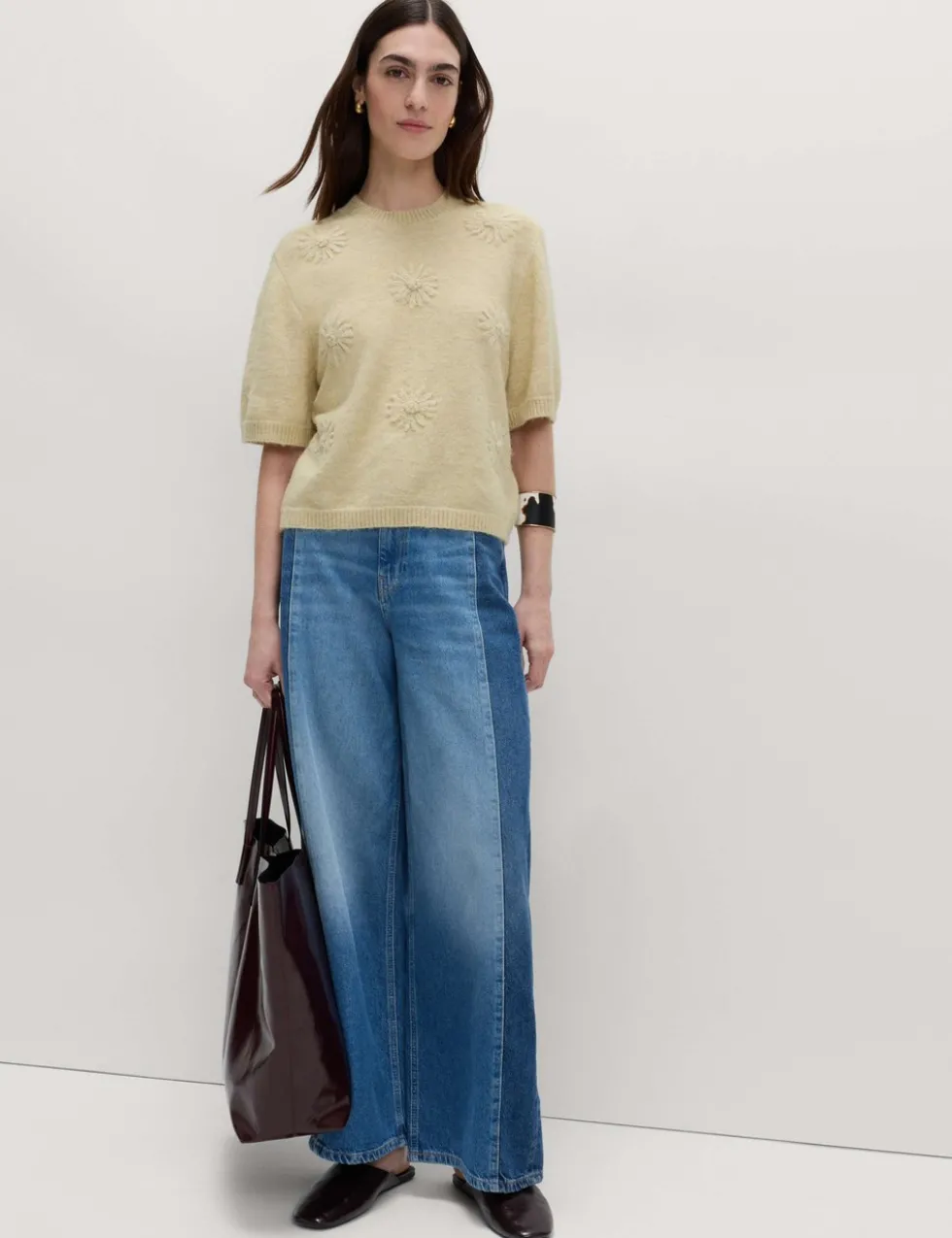 Floral Textured Knitted Top with Wool