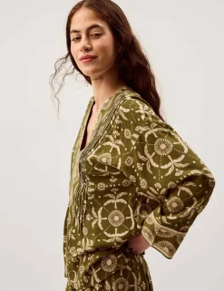 Floral V-Neck Pintuck Top
