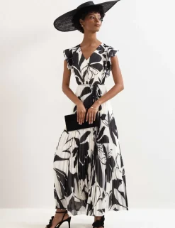 Floral V-Neck Pleated Maxi Skater Dress