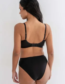 Geo Sculpt Wired Bra D-J