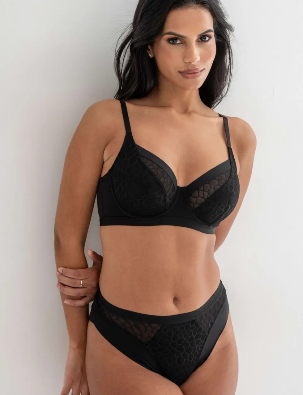Geometric Mesh High Leg Knickers