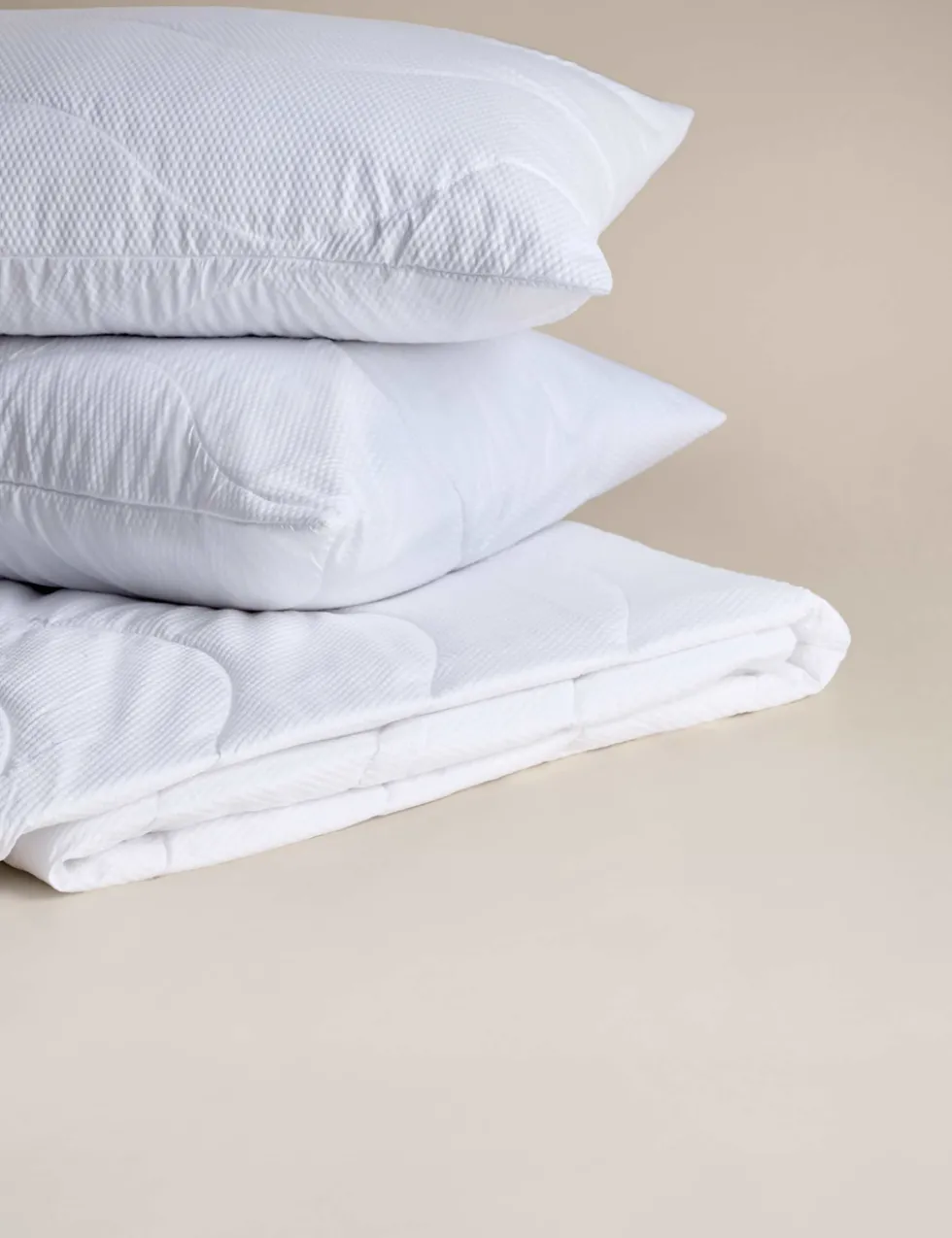 Guest Essentials Mattress Protector & 2pk Pillow Protector Set
