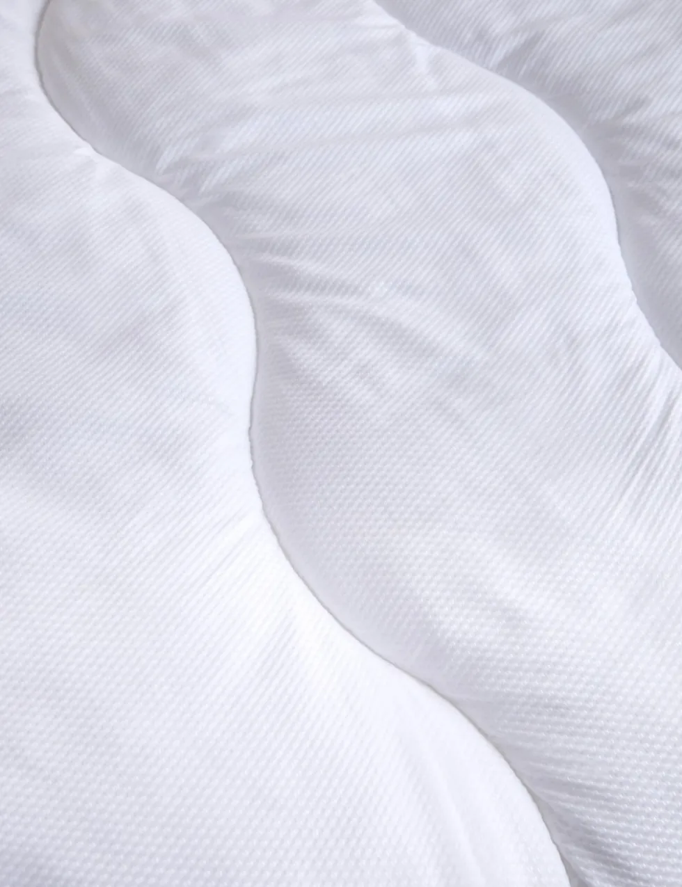 Guest Essentials Mattress Topper