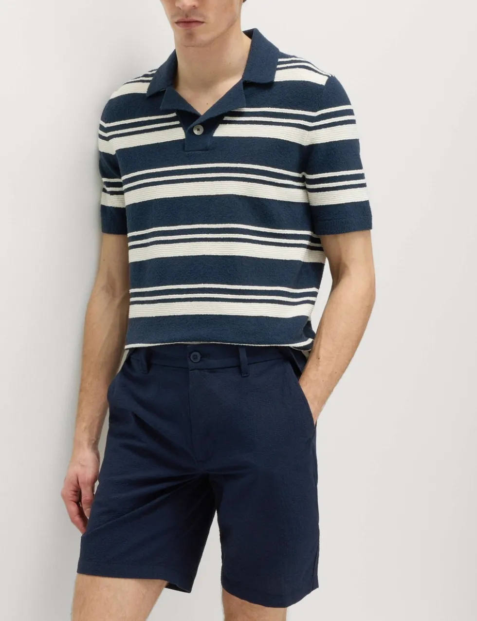 Half-Elasticated Waist Seersucker Chino Shorts