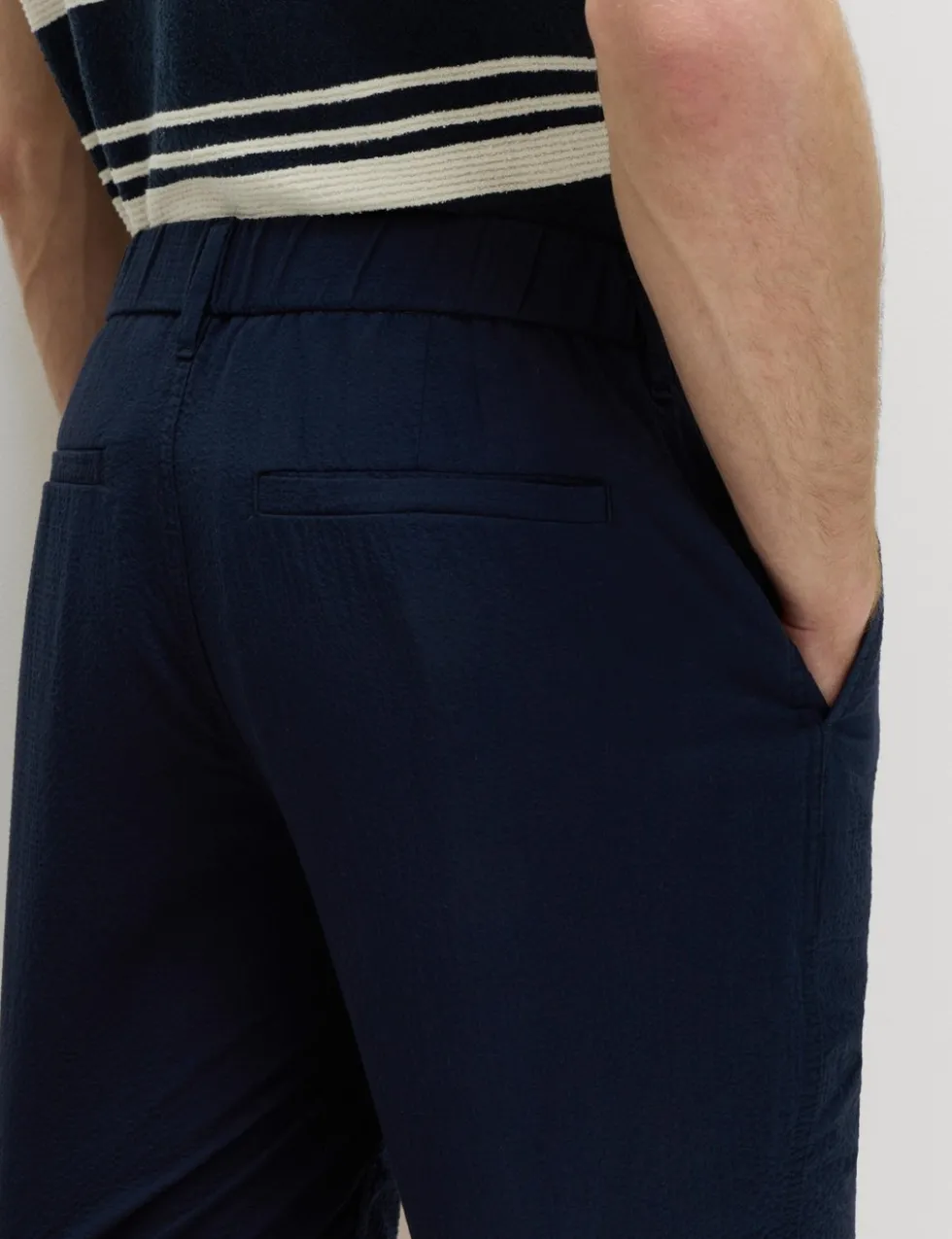 Half-Elasticated Waist Seersucker Chino Shorts