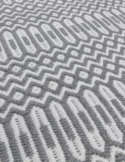 Halsey Geometric Indoor & Outdoor Runner