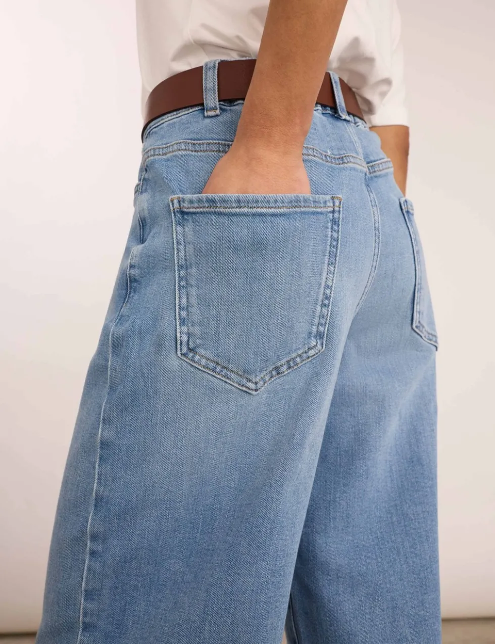 High Waisted Barrel Jeans