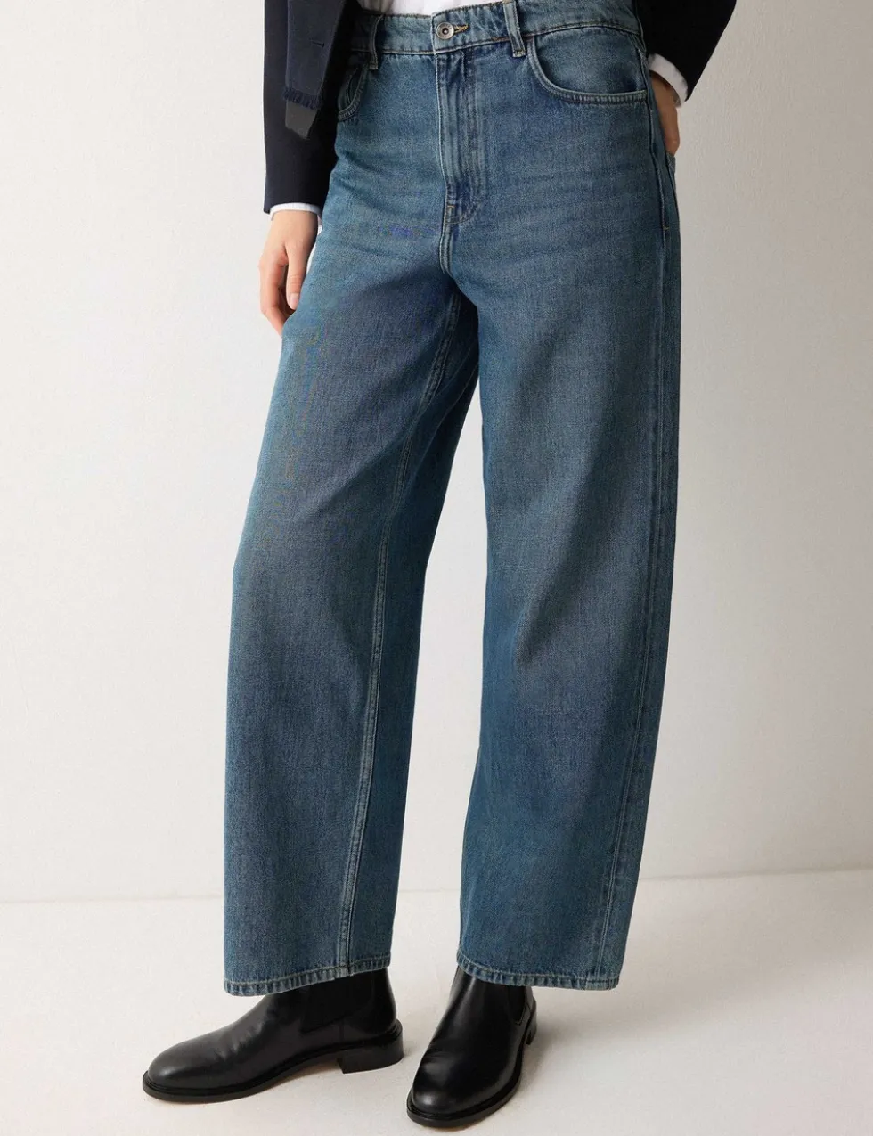 High Waisted Barrel Jeans