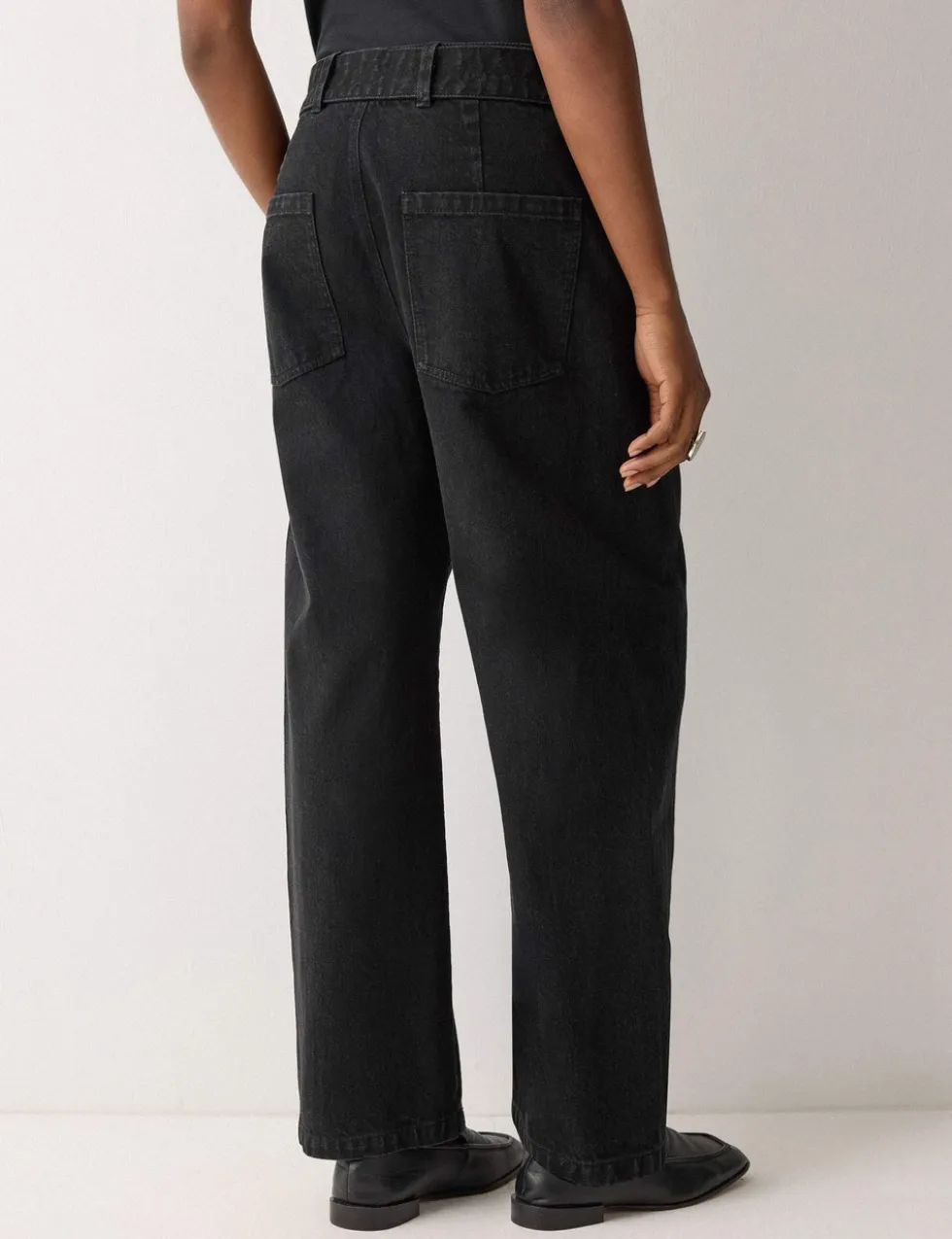 High Waisted Belted Barrel Jeans