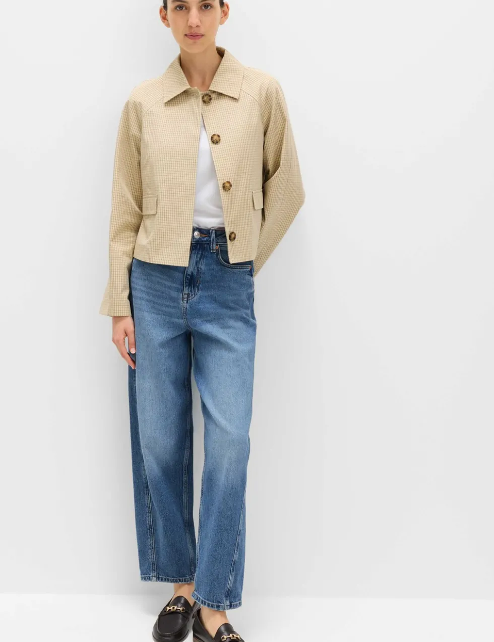 High Waisted Carrot Leg Ankle Grazer Jeans