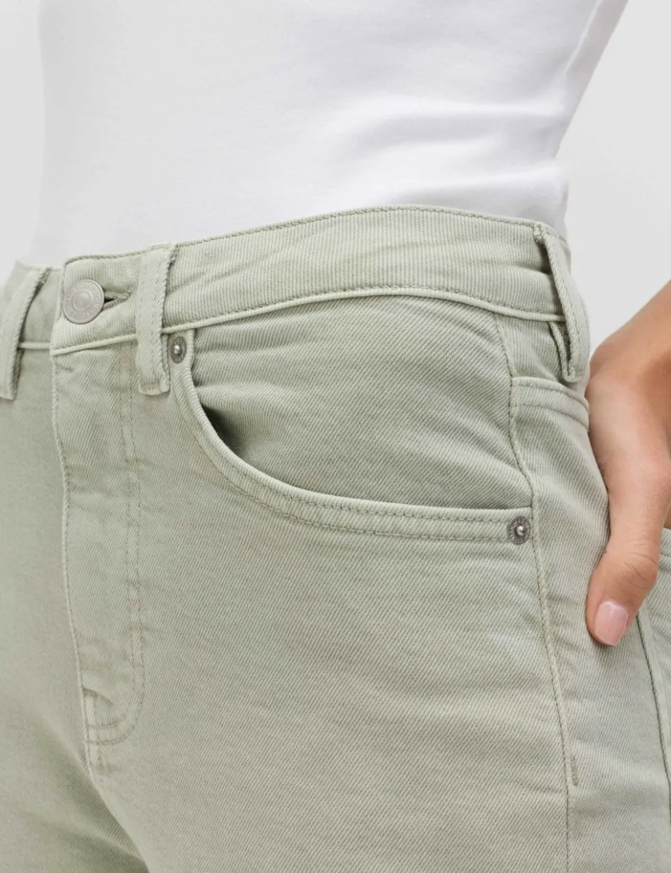 High Waisted Cropped Slim Fit Jeans