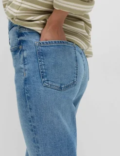 High Waisted Cropped Slim Fit Jeans