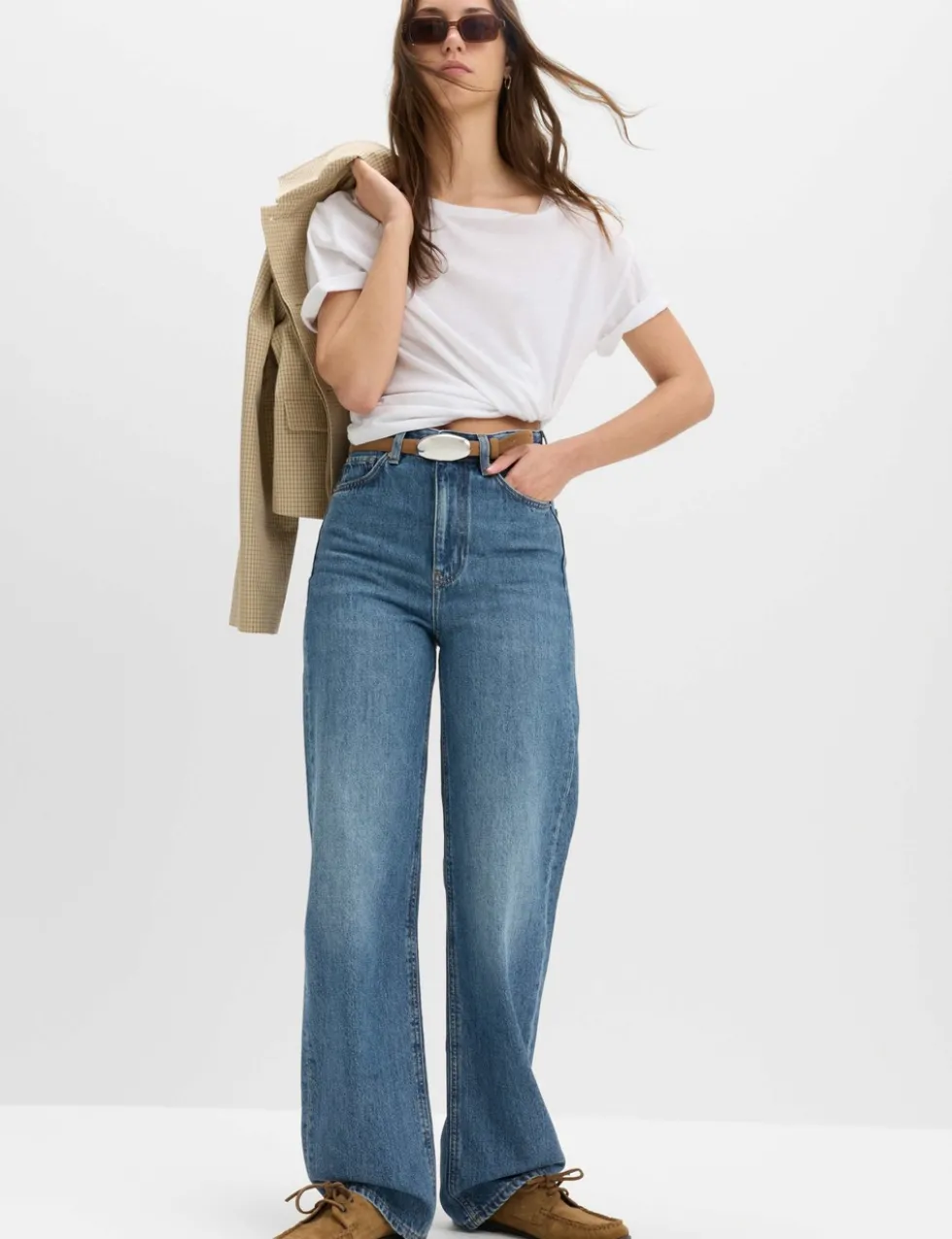 High Waisted Relaxed Straight Jeans