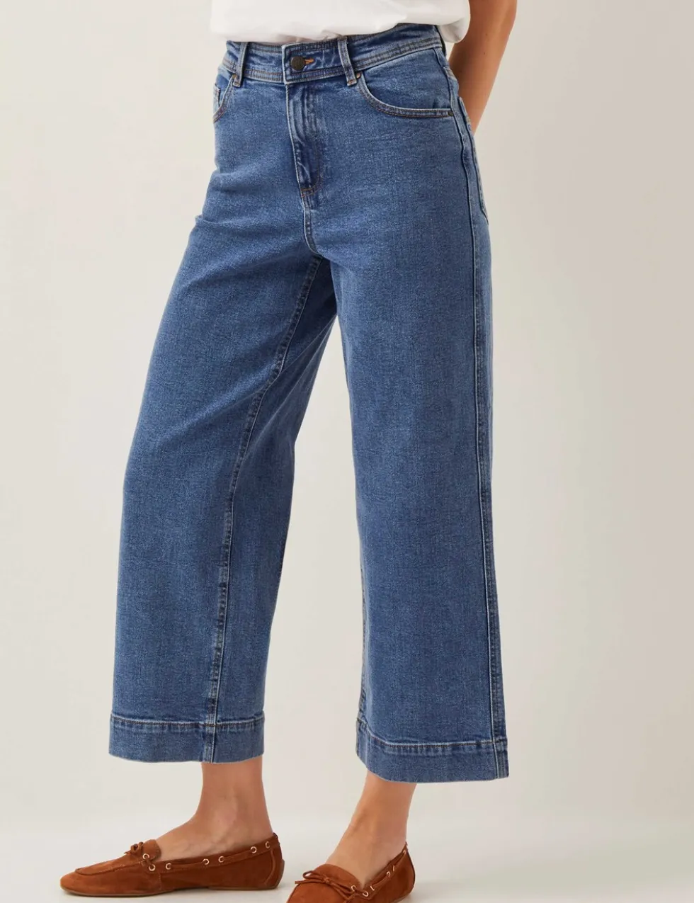 High Waisted Straight Leg Cropped Jeans