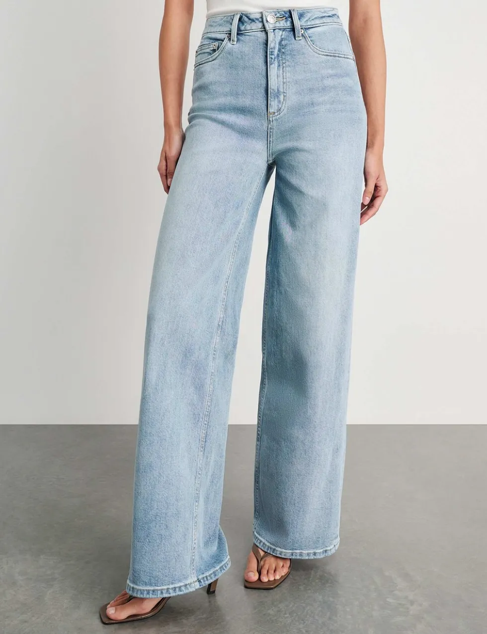 High Waisted Wide Leg Jeans
