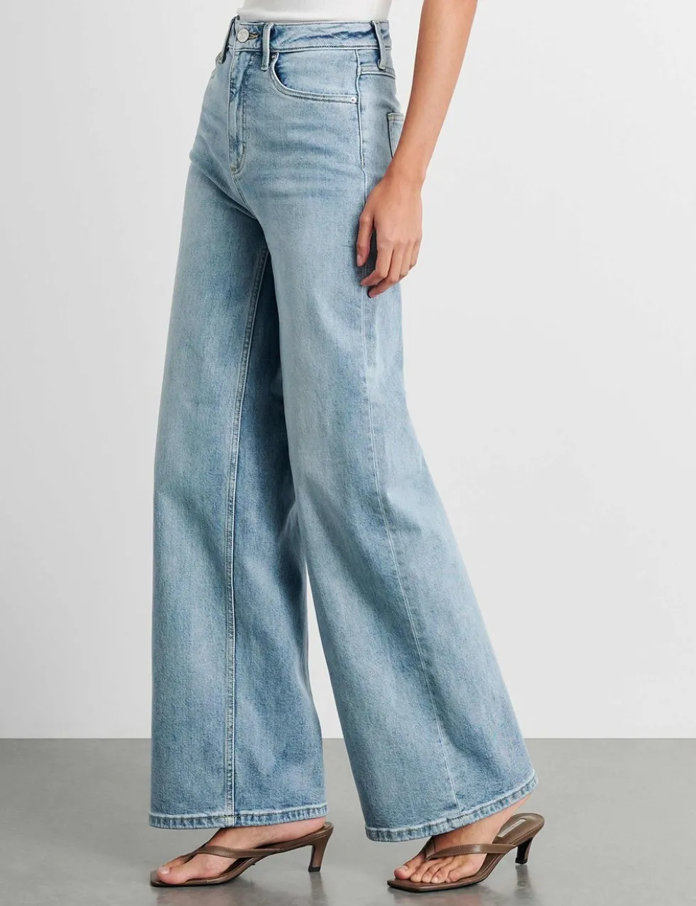 High Waisted Wide Leg Jeans