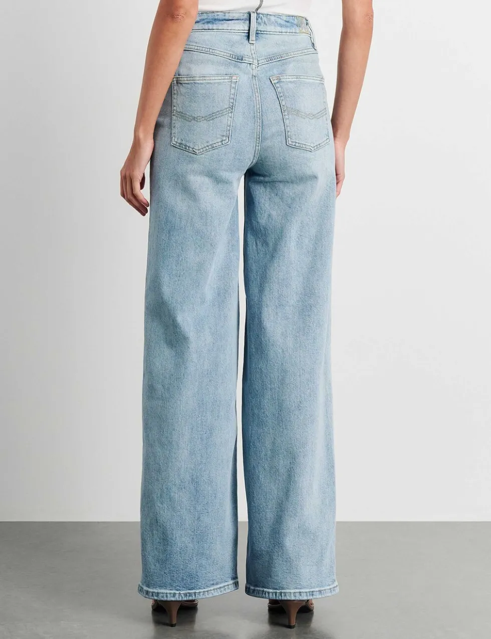 High Waisted Wide Leg Jeans