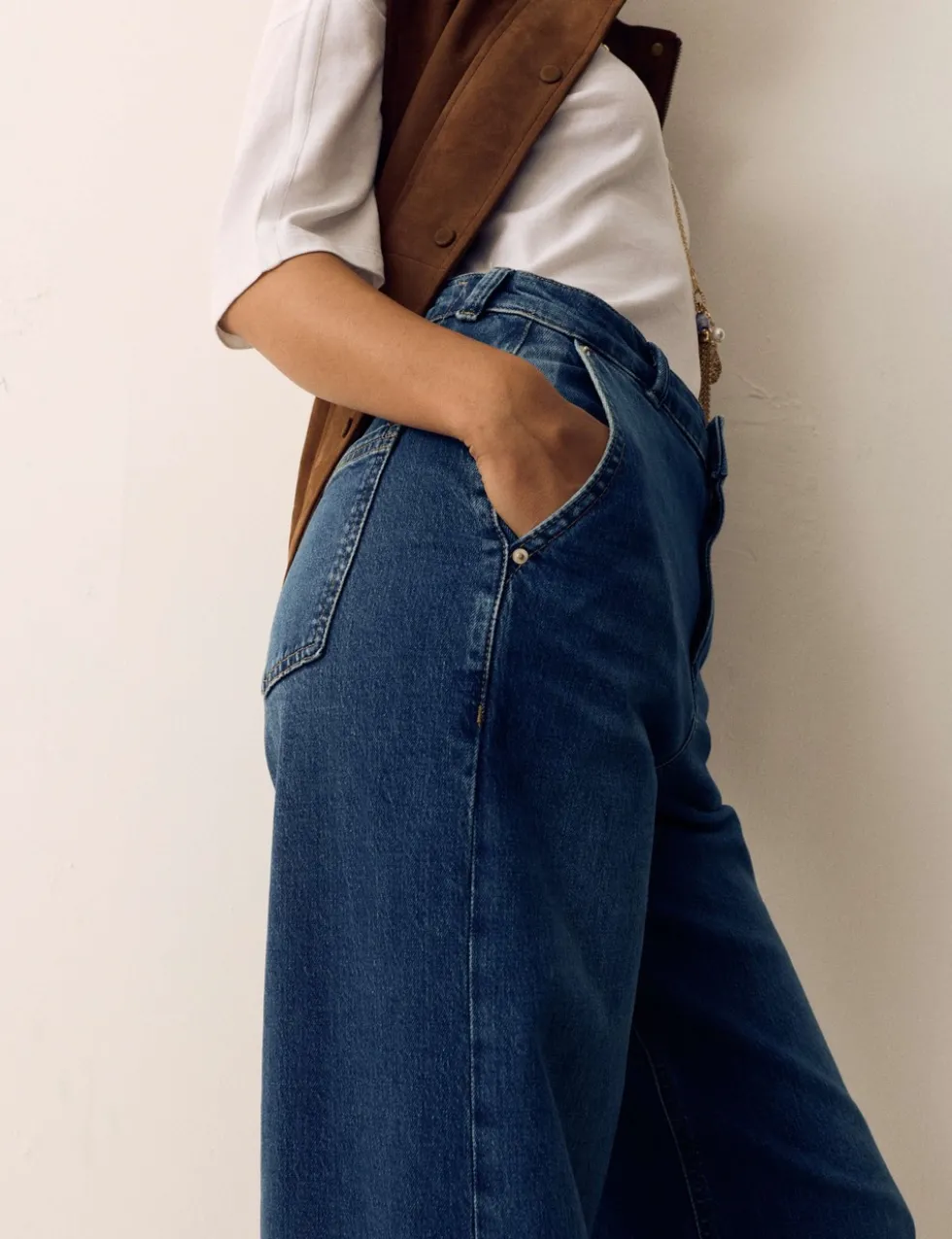 High Waisted Wide Leg Jeans with Lyocell