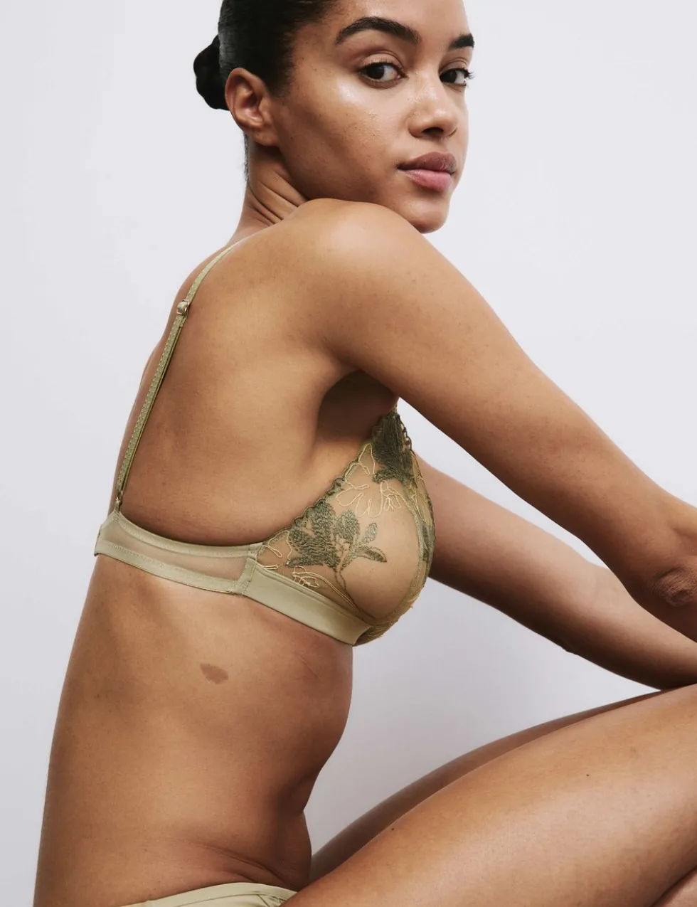 Ianthe Embroidered Non Wired Bralette (A-E)