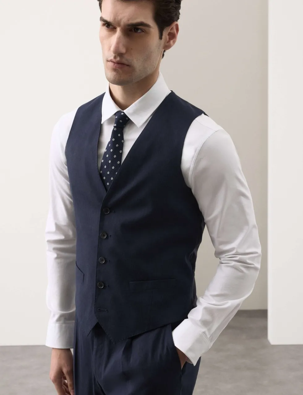Italian Performance Linen Blend Waistcoat