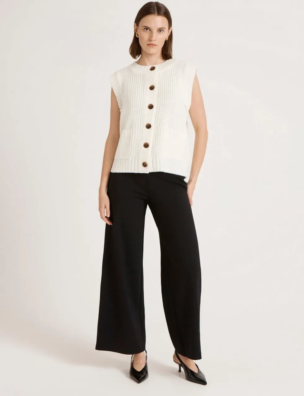 Janette Round Neck Knitted Vest