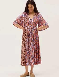 Jersey Floral V-Neck Midi Skater Dress