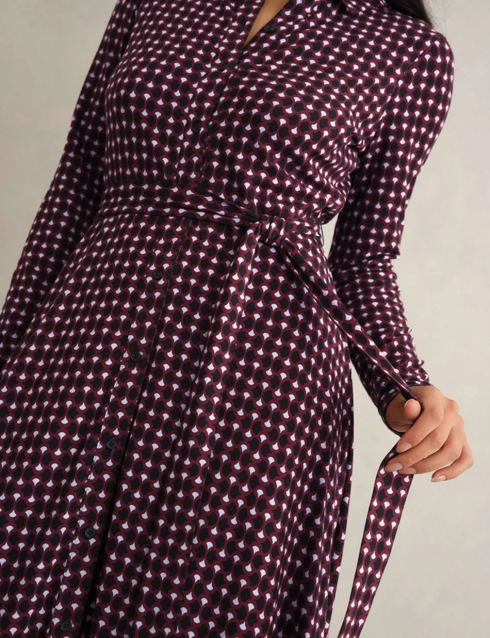 Jersey Geometric V-Neck Midi Shirt Dress